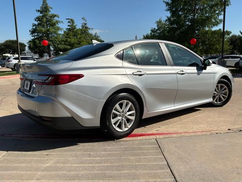 Used 2025 Toyota Camry LE FWD image 6