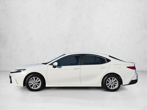 Used 2025 Toyota Camry LE FWD image 9