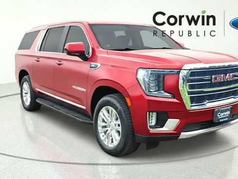Used 2023 GMC Yukon XL SLT AWD/4WD image 1