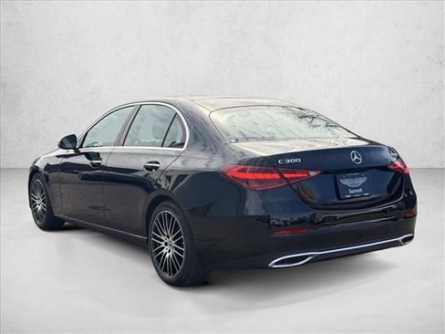 Used 2025 Mercedes-Benz C 300 4MATIC Sedan image 3