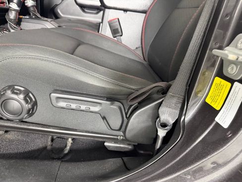 Used 2022 Jeep Wrangler Unlimited Rubicon image 26