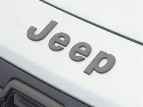 New 2026 Jeep Cherokee Laredo image 12
