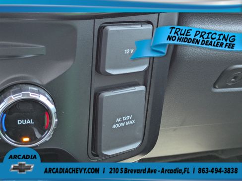 Used 2023 Ford F250 Lariat w/ Lariat Ultimate Package AWD/4WD image 37