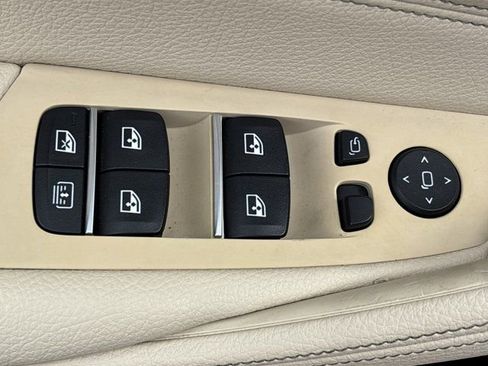 Used 2018 BMW 540d xDrive AWD/4WD image 21
