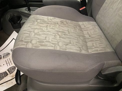 Used 2005 Ford Focus ZX4 Sedan image 14