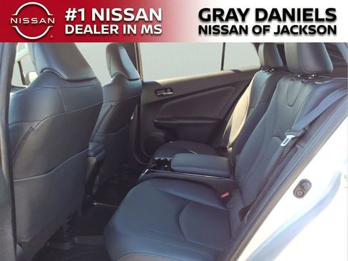 Used 2017 Toyota Prius Prime Premium image 25