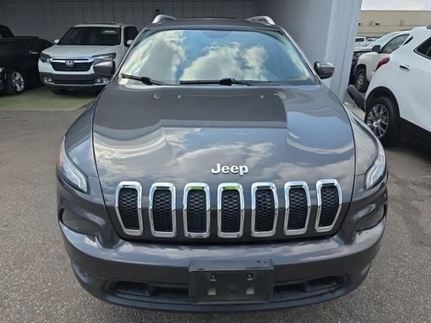 Used 2015 Jeep Cherokee Latitude w/ Cold Weather Group AWD/4WD image 2