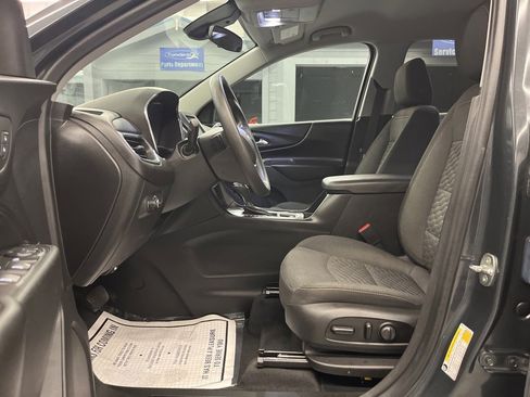 Used 2020 Chevrolet Equinox LT image 10