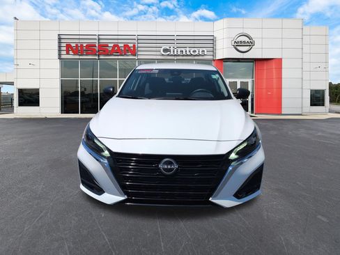 Used 2025 Nissan Altima 2.5 S FWD image 8