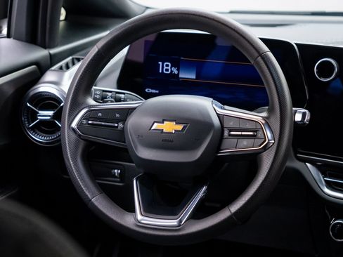 Used 2026 Chevrolet Equinox EV LT w/ LPO, Blackout Package FWD image 11