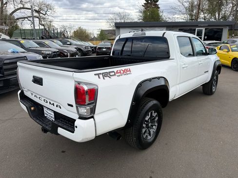 Used 2020 Toyota Tacoma TRD Off-Road w/ TRD Premium Off Road Package image 10