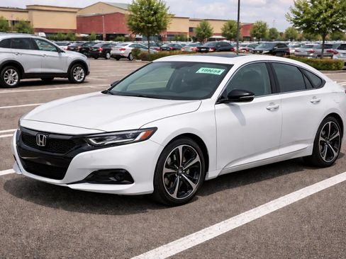 Used 2021 Honda Accord Sport image 1