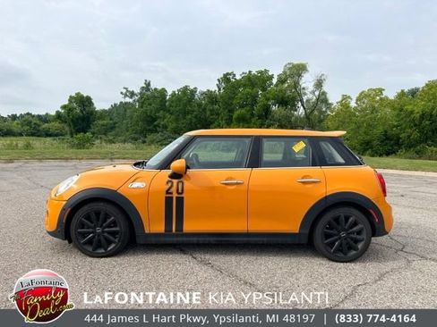 Used 2018 MINI Cooper S FWD image 2