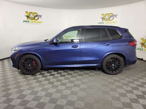 Used 2022 BMW X5 xDrive40i w/ M Sport Package AWD/4WD image 2