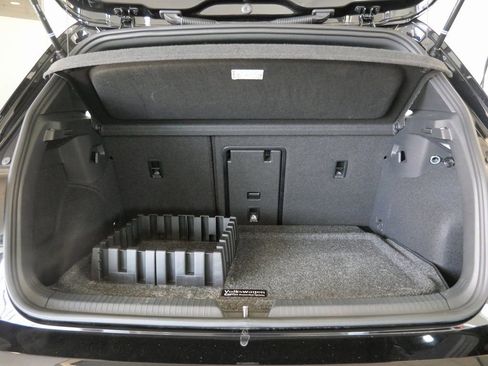 Used 2024 Volkswagen GTI Autobahn image 25