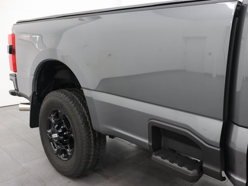 Used 2023 Ford F250 XLT w/ XLT Premium Package AWD/4WD image 28