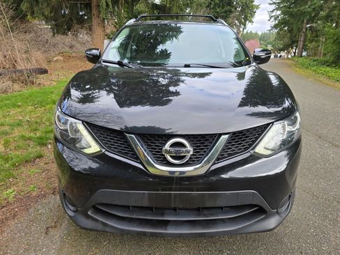 Used 2017 Nissan Rogue Sport SV image 9
