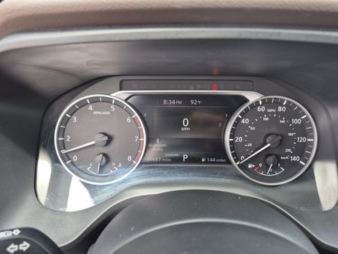 Certified 2021 Nissan Rogue SV w/ Premium Package FWD image 34