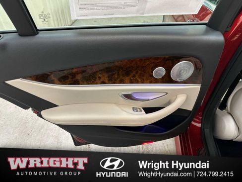 Used 2019 Mercedes-Benz E 300 4MATIC image 12