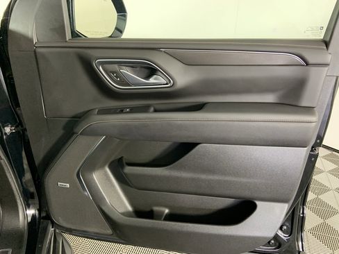 Used 2024 GMC Yukon AT4 w/ Technology Package image 28