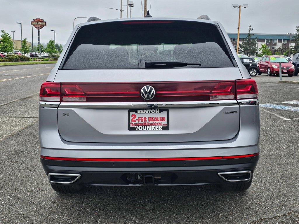 Used 2025 Volkswagen Atlas SE AWD/4WD image 6