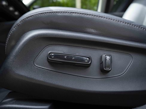 Used 2024 Honda HR-V EX-L image 40