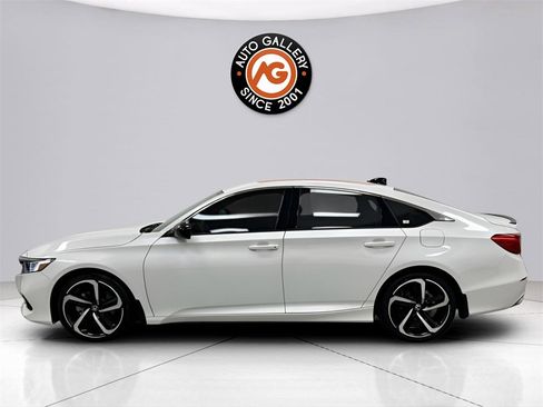 Used 2022 Honda Accord Sport image 4