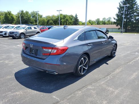 Used 2018 Honda Accord Sport image 3