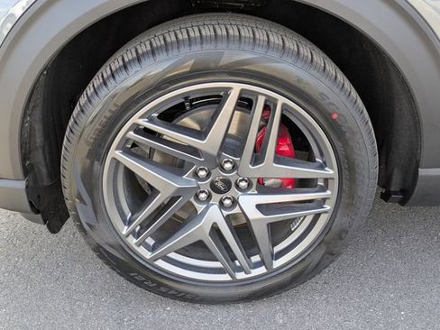 Certified 2026 Ford Explorer ST-Line w/ ST-Line Street Pack image 11
