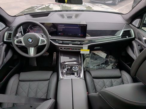 New 2027 BMW X7 xDrive40i w/ Executive Package AWD/4WD image 17
