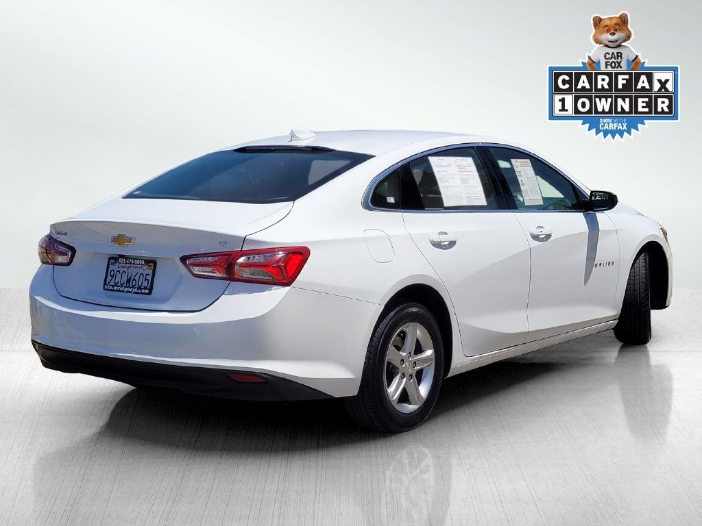 Used 2022 Chevrolet Malibu LT FWD image 4