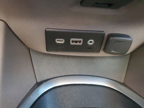 Used 2022 Chevrolet Malibu LT image 30