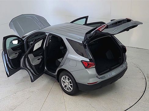 Used 2024 Chevrolet Equinox LS w/ LS Convenience Package FWD image 49