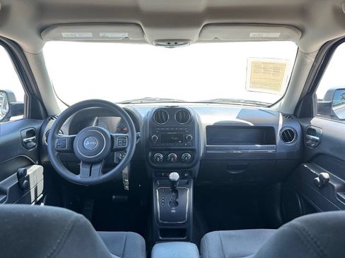 Used 2014 Jeep Patriot Sport FWD image 13