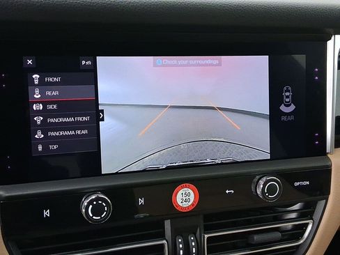 Used 2026 Porsche Macan image 28