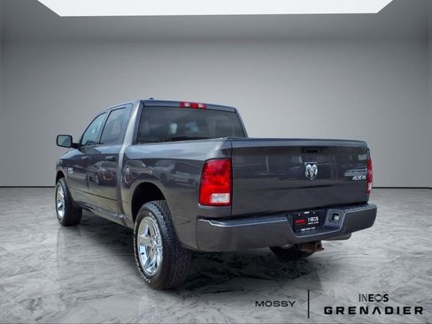 Used 2018 RAM 1500 Express w/ Express Value Package AWD/4WD image 2