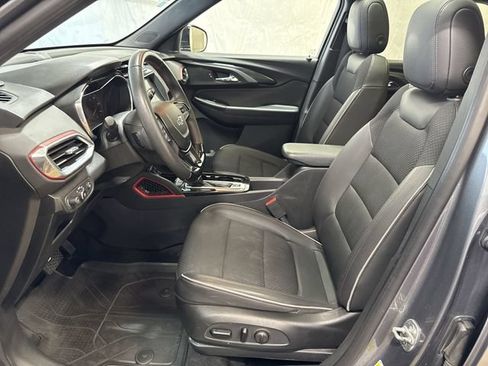 Used 2021 Chevrolet TrailBlazer RS w/ Sun and Liftgate Package FWD image 10