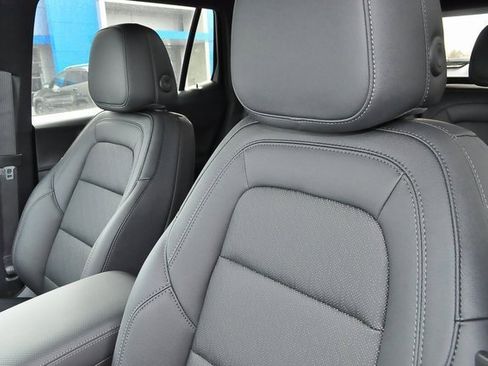 New 2026 Chevrolet Equinox LT w/ Convenience Package II image 8