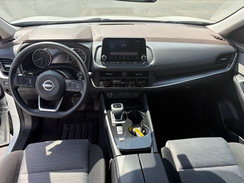 Used 2023 Nissan Rogue SV FWD image 24