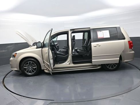 Used 2016 Dodge Grand Caravan R/T w/ Safety Sphere Group image 51