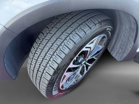 Used 2019 Hyundai Santa Fe FWD image 9