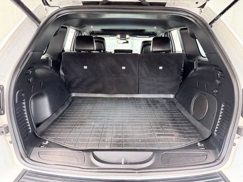 Used 2021 Jeep Grand Cherokee Laredo X AWD/4WD image 30