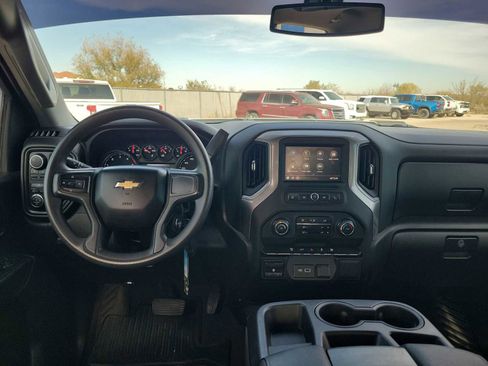 Used 2022 Chevrolet Silverado 2500 Custom w/ Gooseneck/5TH Wheel Package image 10