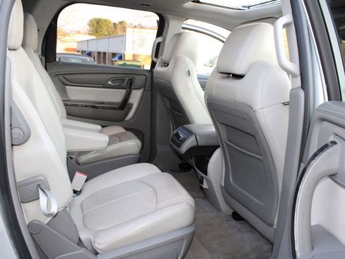 Used 2016 GMC Acadia SLT w/ Open Road Package image 19