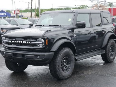 New 2026 Ford Bronco Outer Banks w/ Sasquatch Package AWD/4WD image 8