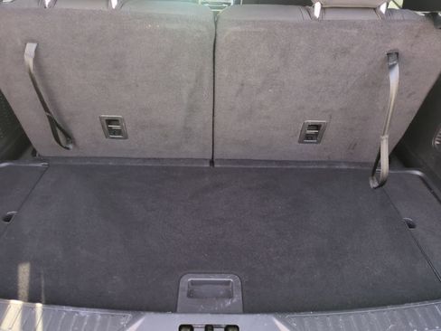 Used 2023 Ford Explorer XLT image 34