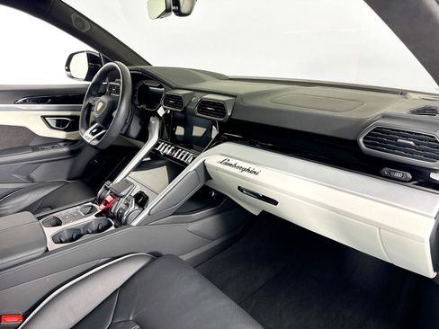 Used 2023 Lamborghini Urus S AWD/4WD image 31