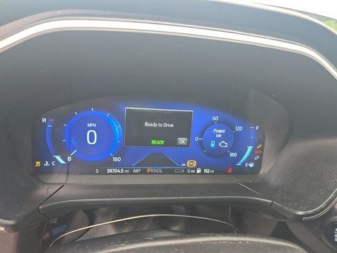 Used 2022 Ford Escape SEL w/ Technology Package FWD image 13
