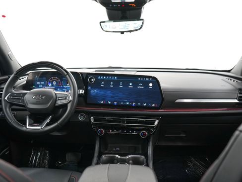 Used 2024 Chevrolet Traverse Z71 w/ Enhanced Driving Package AWD/4WD image 14