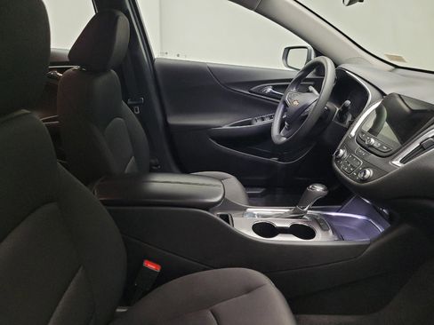 Used 2020 Chevrolet Malibu LT image 21